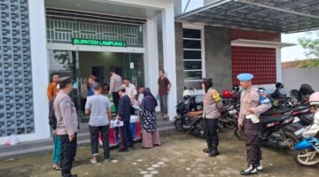 Polres Lampung Utara Amankan Kegiatan Pengumpulan Bagasi  Dan  Keberangkatan Jamaah Haji Kloter 15 JKG