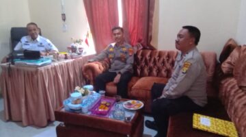 Kapolsek Sungkai Jaya Gelar Sambang Presisi Perdana  ,Kunjungi Desa Sriagung